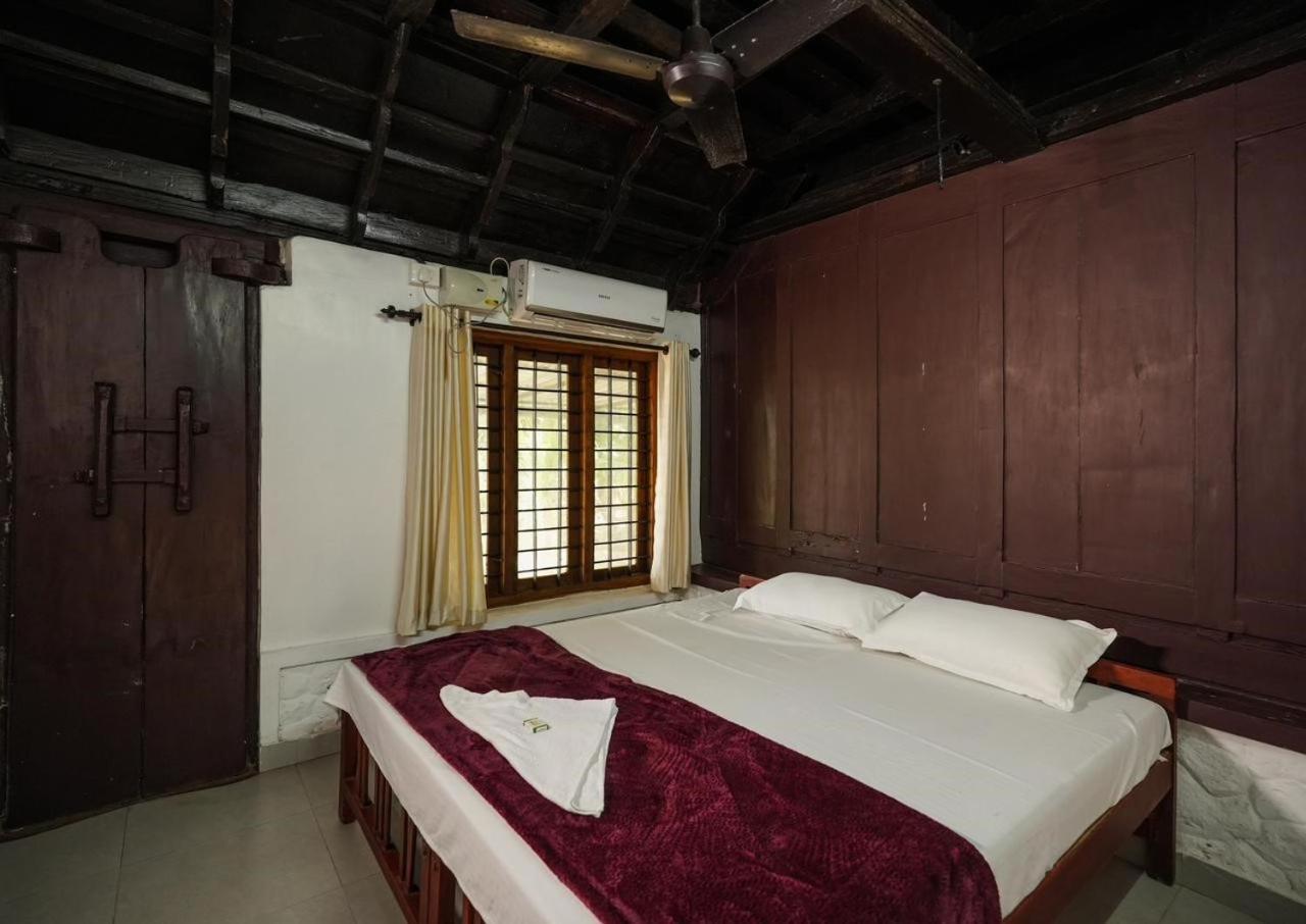 Cocozone Stays Alappuzha Kültér fotó